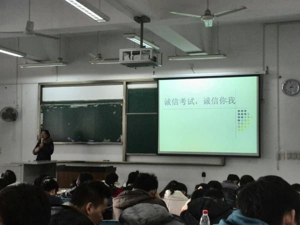 童颜巨乳