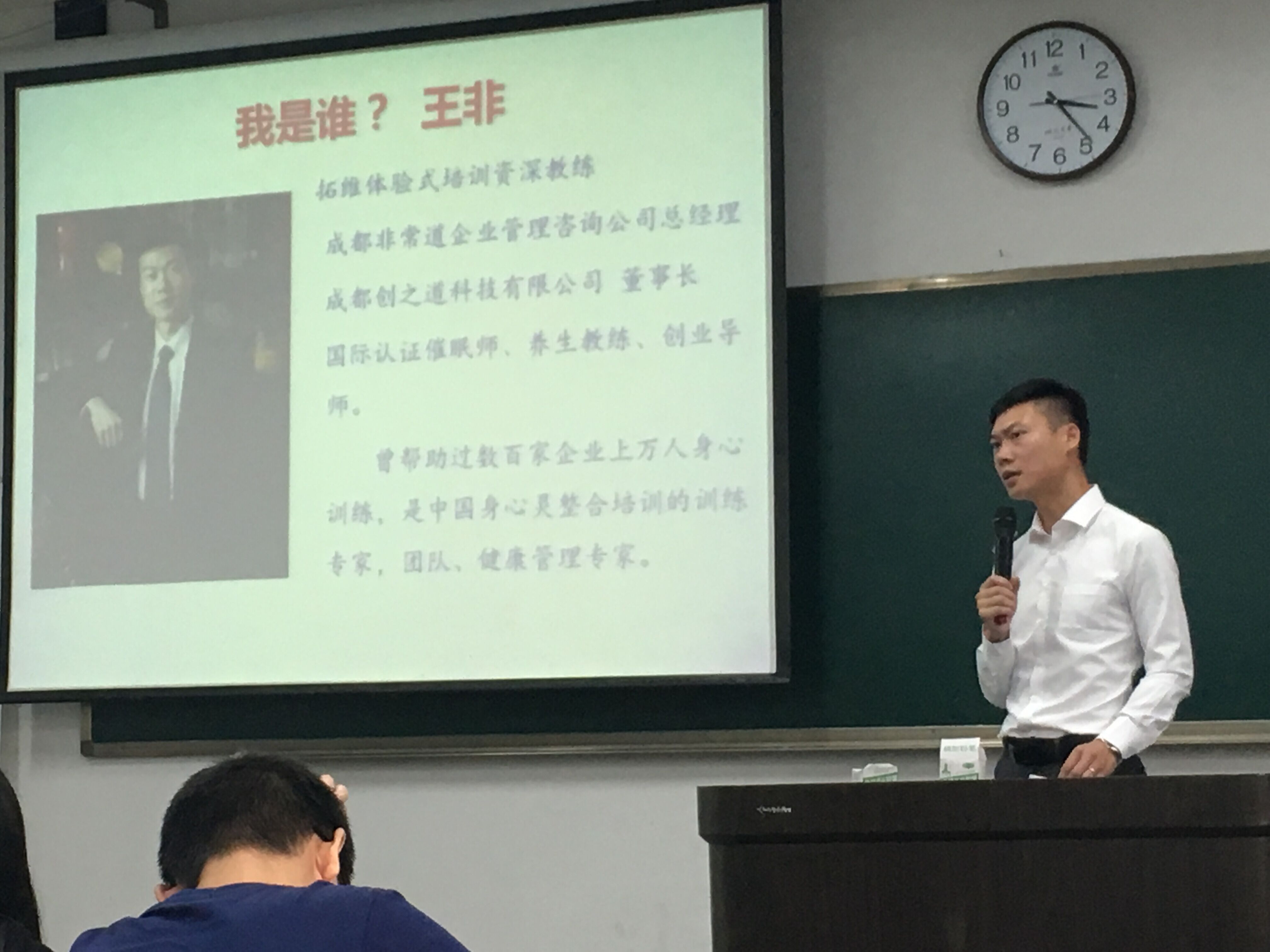 童颜巨乳
