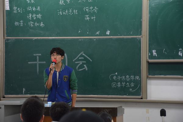 童颜巨乳