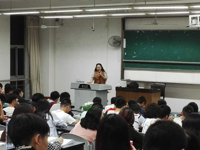童颜巨乳